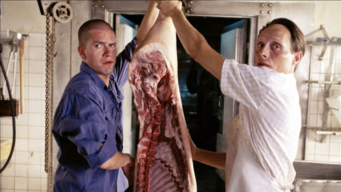 哇噻王美丽时 间:2020-09-21肉铺生意总不好,气得老板开始卖"人肉"