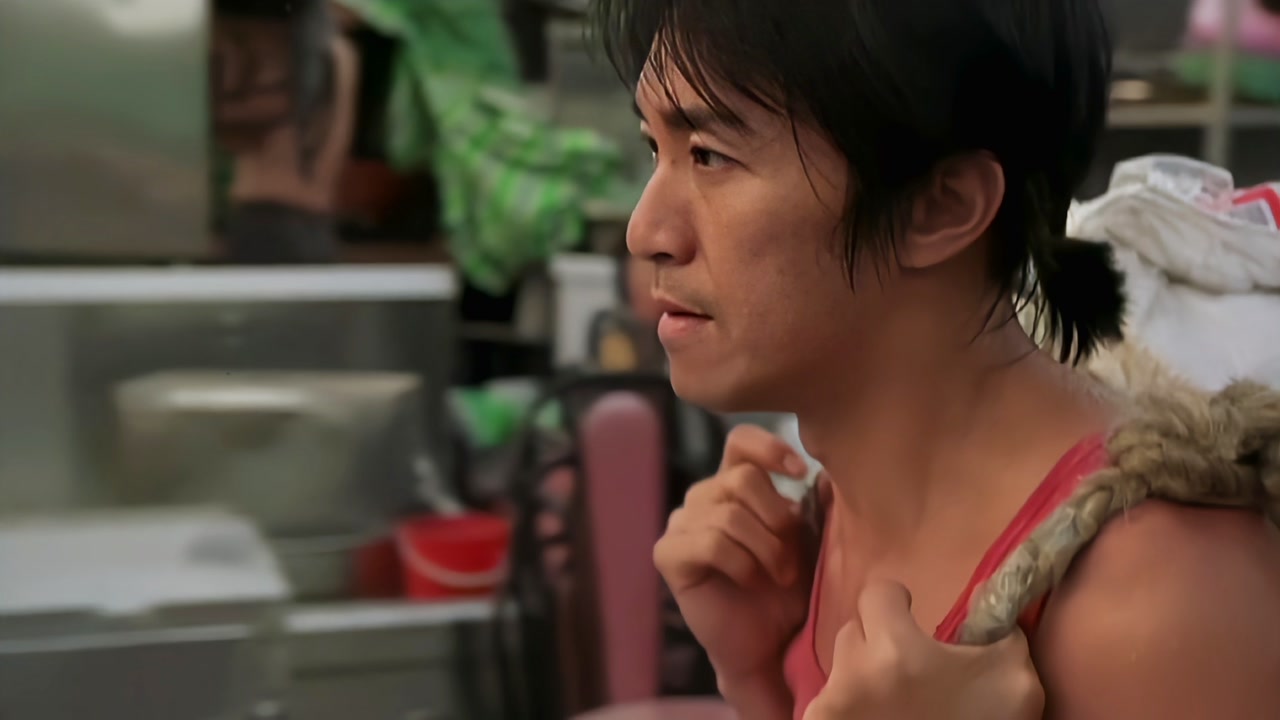 周启生一曲《离乡别井》通俗易懂的歌词,唱出异乡游子的心声