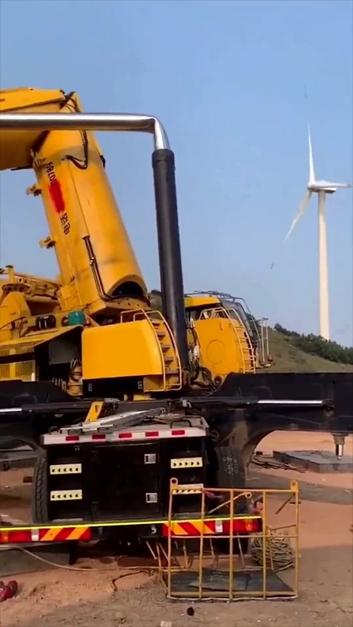 650吨吊车干风电出事故,一下损失超过五百万,老板肠子都悔青了!