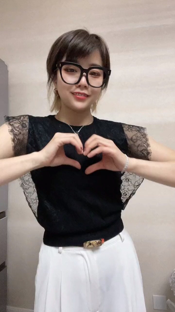 扭起来 #性感辣妹