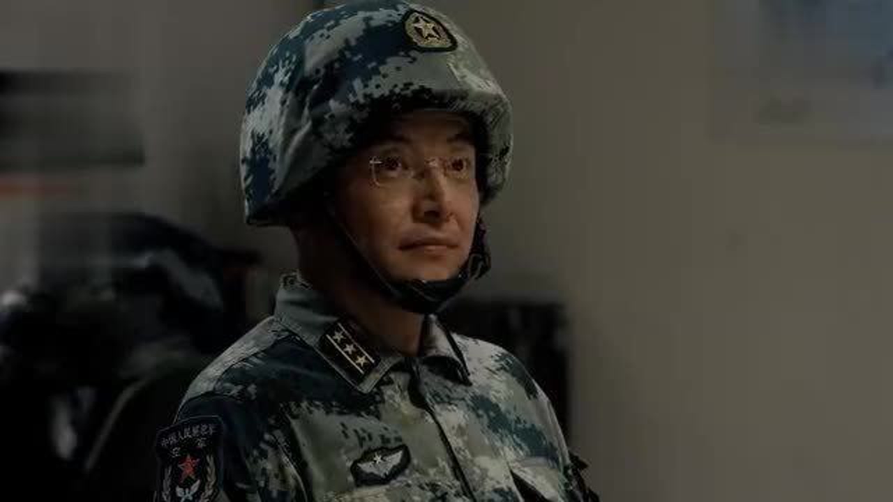 蓝军出击:参谋长回去一说,谭组长兴致来了,谁知参谋长竟然走了