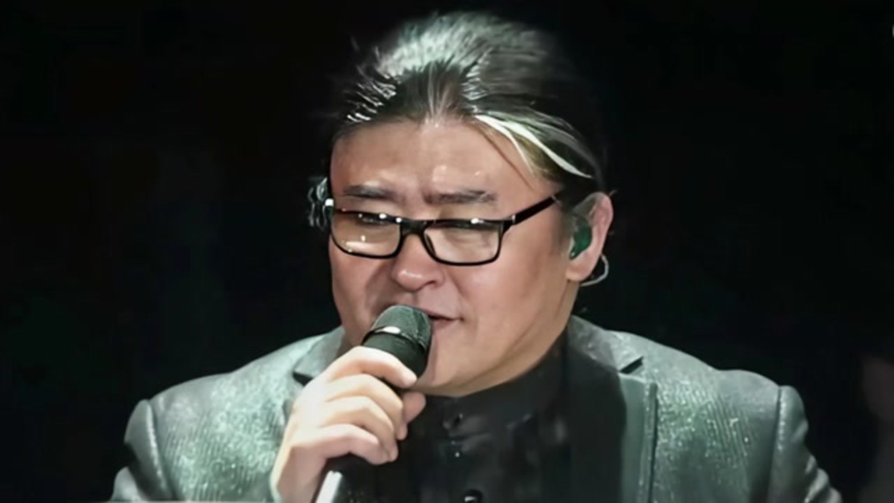 刘欢轻松演绎,《温情永远》,愉快的舞台风格