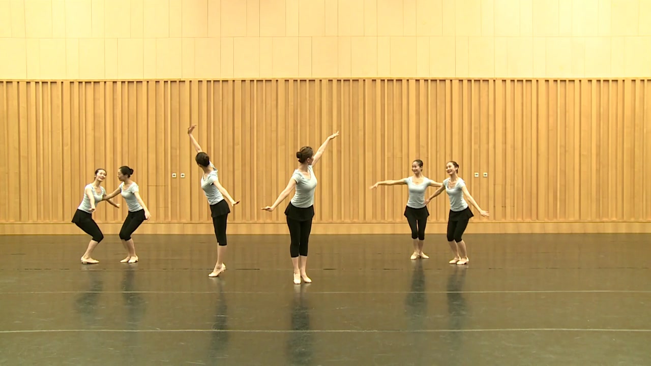 北舞 民族民间舞系《蒙古族顶碗舞》-高清mv在线看