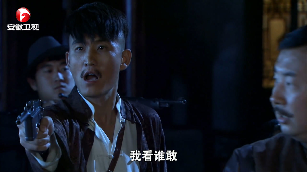 打狗棍:虾米当上小官,立马狐假虎威,扬言要毙了财神