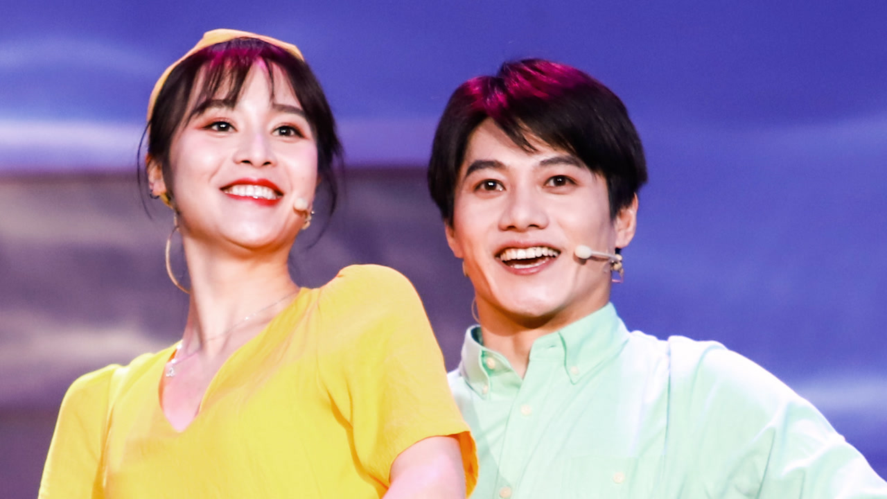 刘洋高颖合体跳舞美呆了,为争家务俩人现场斗嘴