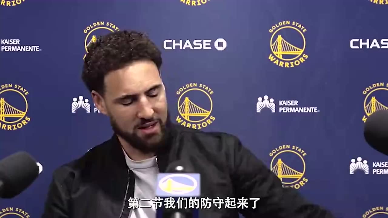 “想摸鱼”？克莱：我享受三节打卡下班 看年轻球员打球
