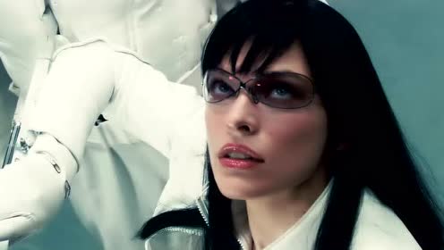 《致命紫罗兰》0:02:20这女人军队也挡不住 酷的没边了时 间:2017-07