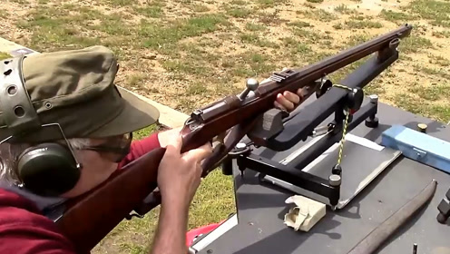 军事科技:普鲁士德莱塞m1865猎兵型击针枪射击,操作有点麻烦
