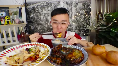 吃饭啦光小强:药膳童子鸡和糖醋茄盒!再来一份玉兰饼,馋人啊!