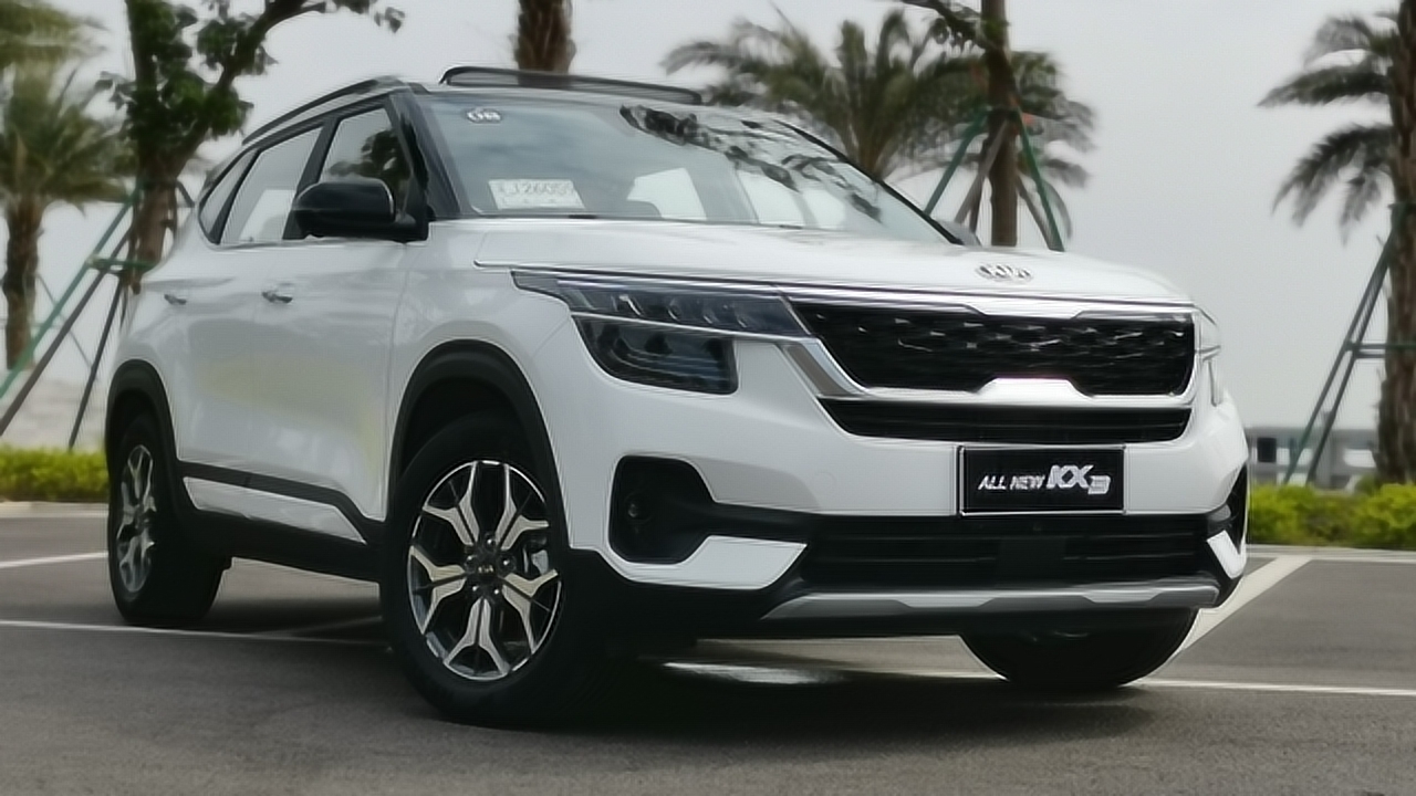 起亚kx3傲跑(起亚kx3傲跑倒车镜怎么收缩)