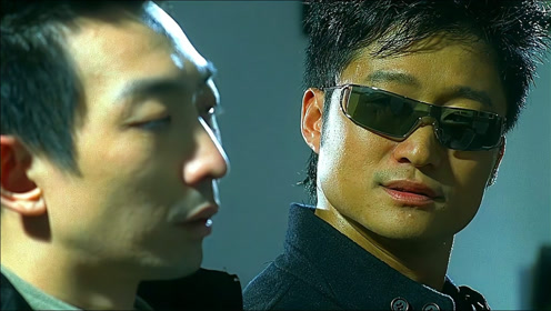 着丈夫的面前名声都不要了0:02:15简 介:男儿本色:宏楠母亲饭店被欺负