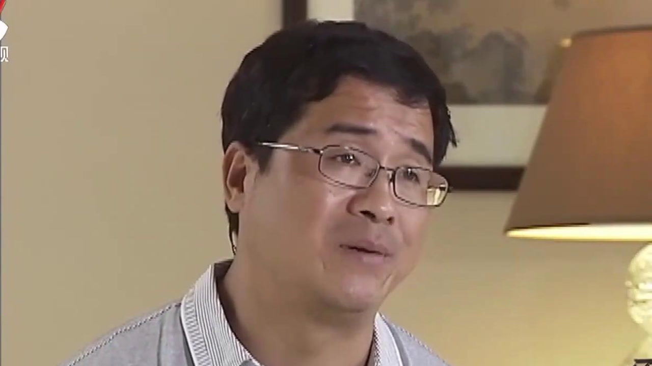 经典传奇:小村古墓被盗,谁料墓中有诡异红衣女,盗贼仓皇而逃