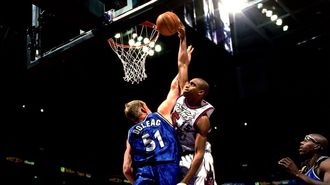 猛龙队史六大殿堂级进球 小卡抢七绝杀卡特麦迪天赋扣篮