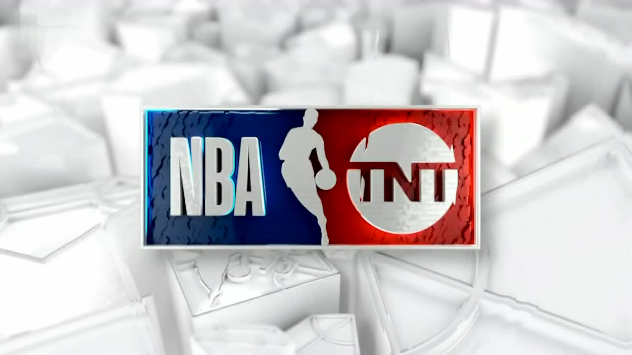 求登哥心理阴影面积 罗伯逊排球大帽直接扇飞