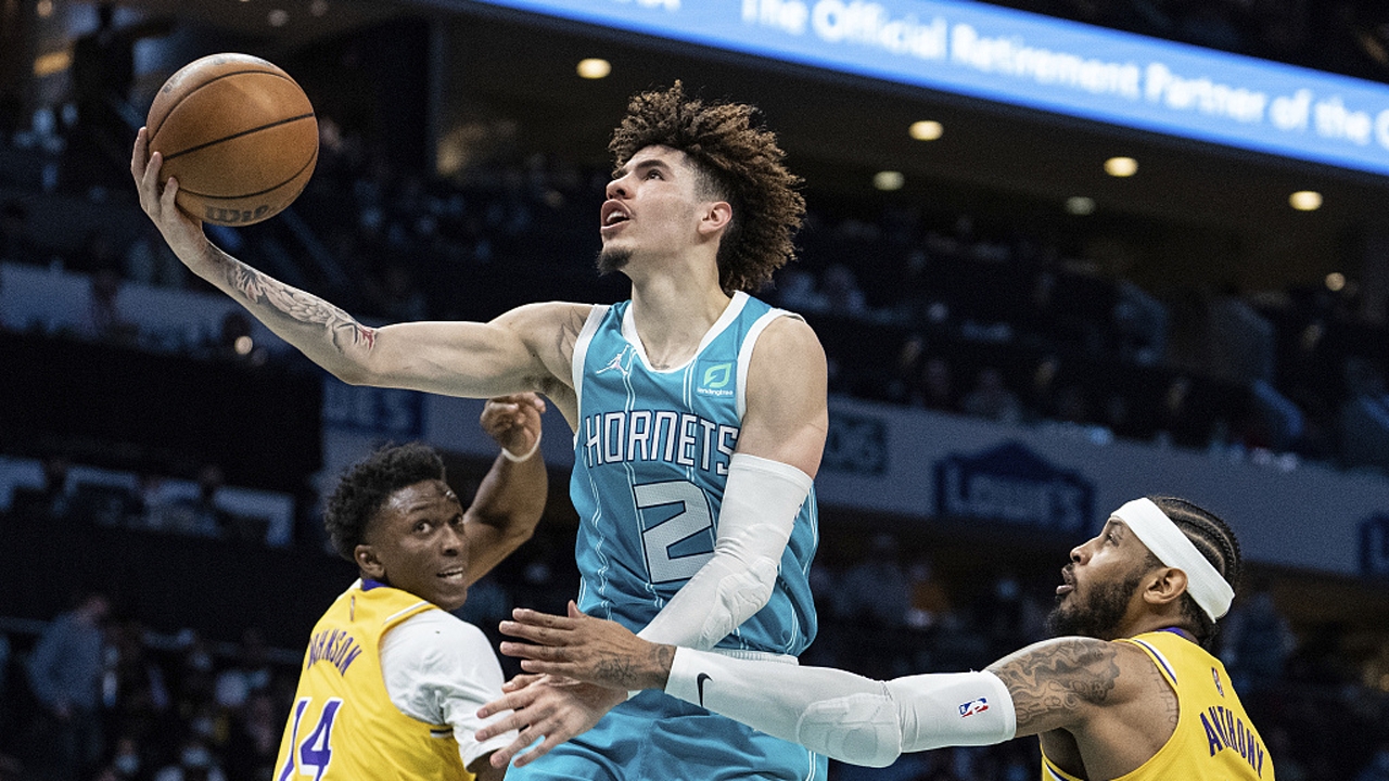 NBA第15周十大最佳助攻 各种不看人神仙妙传刷新难度系数
