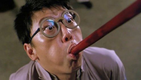 得罪俩小鬼是什么下场?看了这段就知道了