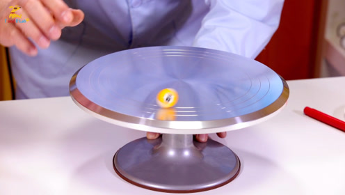 少儿科学:旋转圆盘上的小球