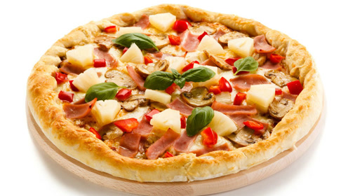 芝士培根披萨,迷人的香气,诱人的拉丝,光看看就流口水了