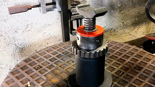破旧棘轮千斤顶的翻新过程,修复水平一流,和新买的一样!