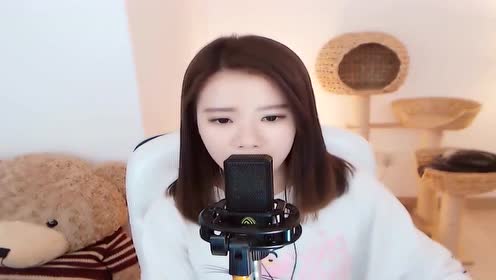 美丽大妹子这首《失恋无罪》,如果没有音乐人生将无比乏味