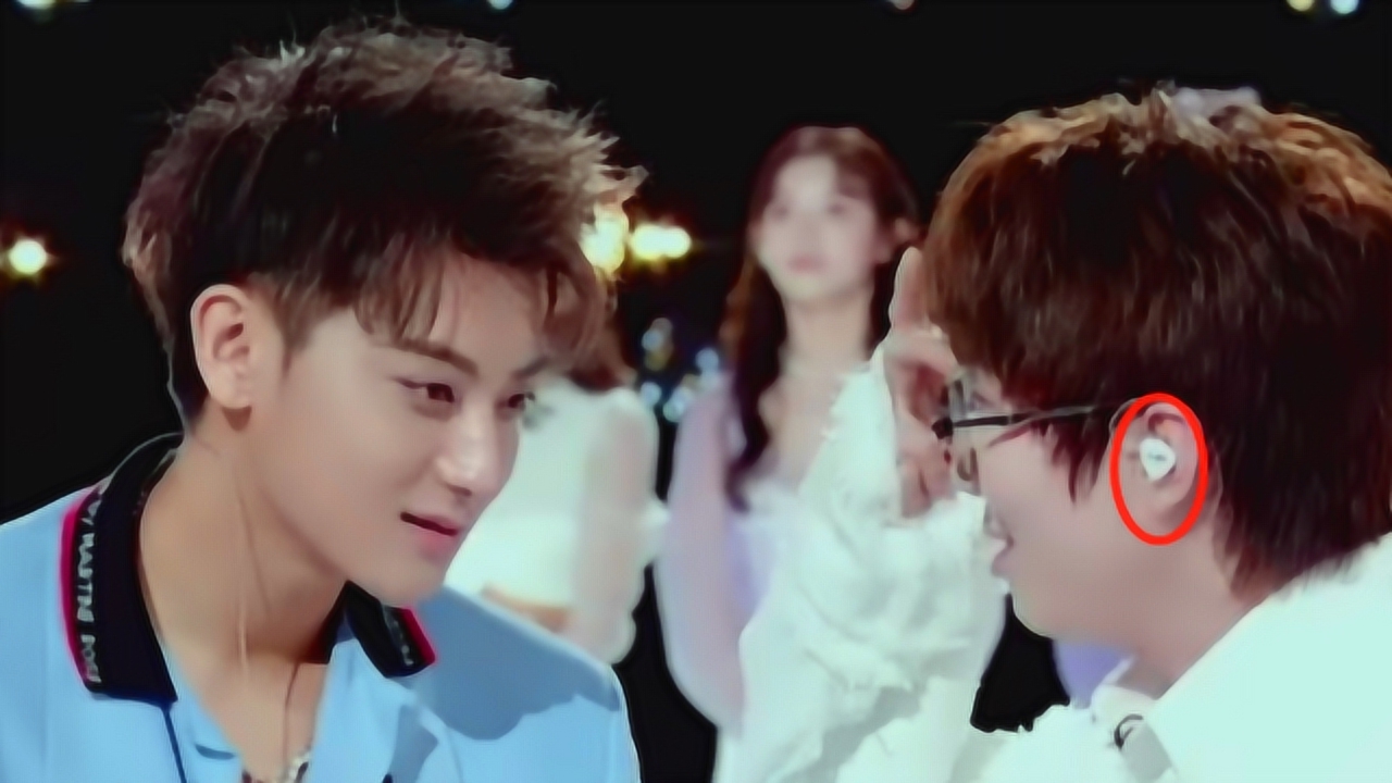 黄子韬毛不易两人相爱相杀,真的太有趣了