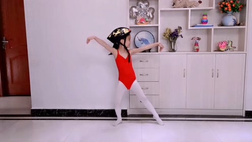 少儿舞蹈,功夫熊猫考级练习,戴上头盔更厉害
