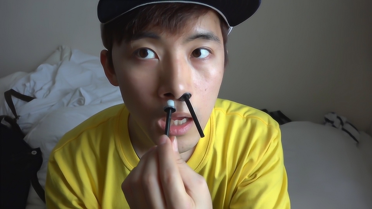 男生的鼻毛有多浓密?韩国小哥亲自实验,网友:快看吐了!