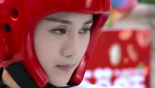 旋风少女2:加藤银百合拿出了她的成名绝技,樱花旋