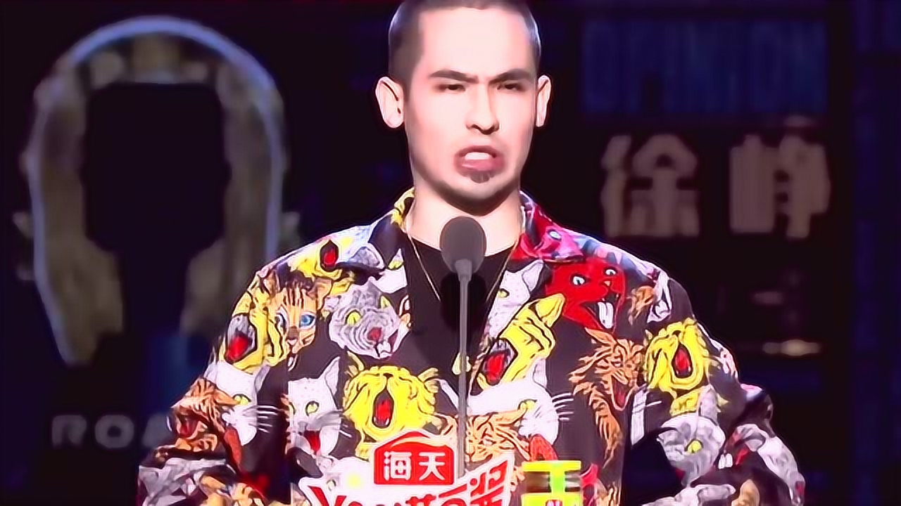 吐槽大会:卡姆的吐槽太伤人了,思文就这么显老吗?