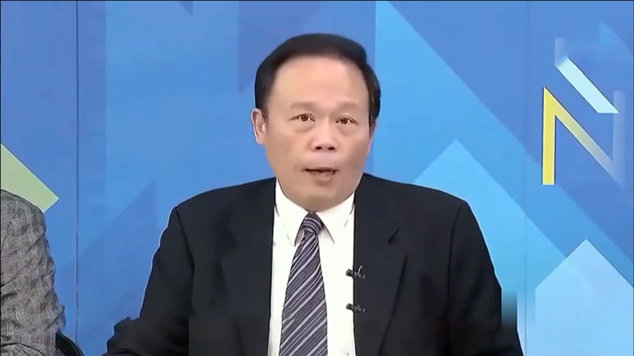 台名嘴谈大陆重工业崛起,各种超级机械惊艳亮相,创造多项记录