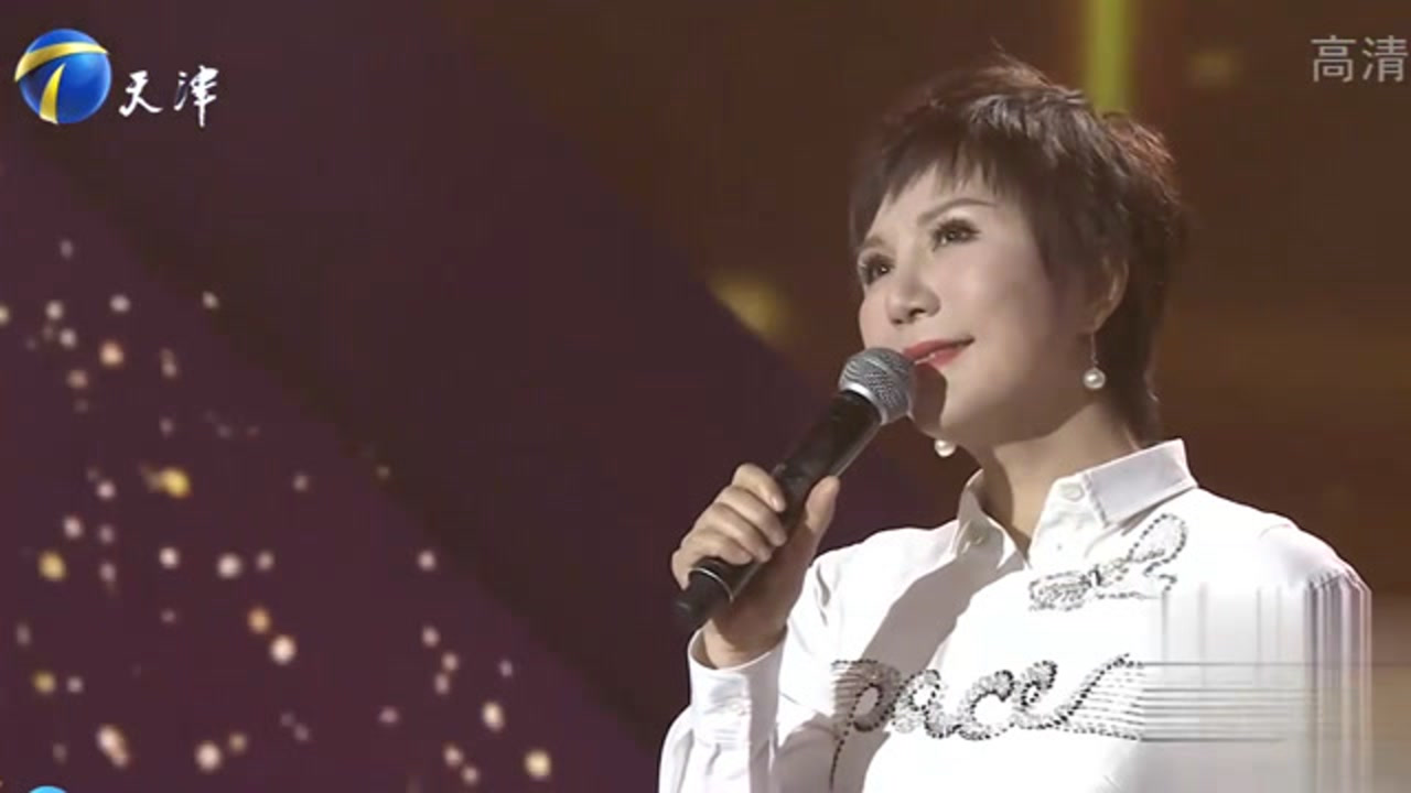 歌手林萍惊喜登台,献唱歌曲《往后余生》,唱出不一样韵味
