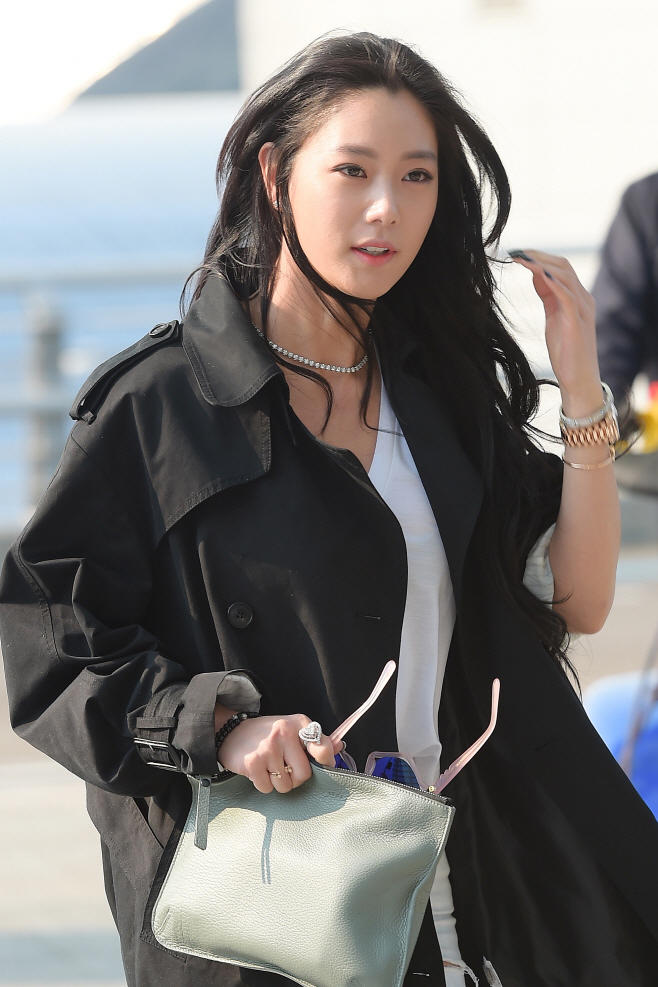 【收藏向】李成敏机场照-doki-腾讯视频