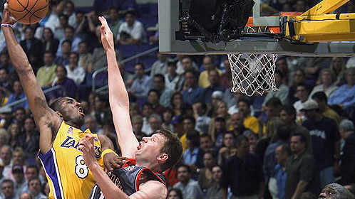 科比01-02赛季十佳球 总决赛隔扣篮网巨人