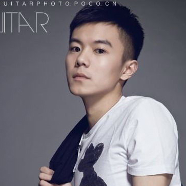 康福震职 业:演员简 介:康福震,1987年6月5日出生,曾出演《武媚娘传奇