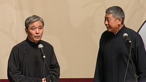 《笑动剧场》  相声《报菜名》
