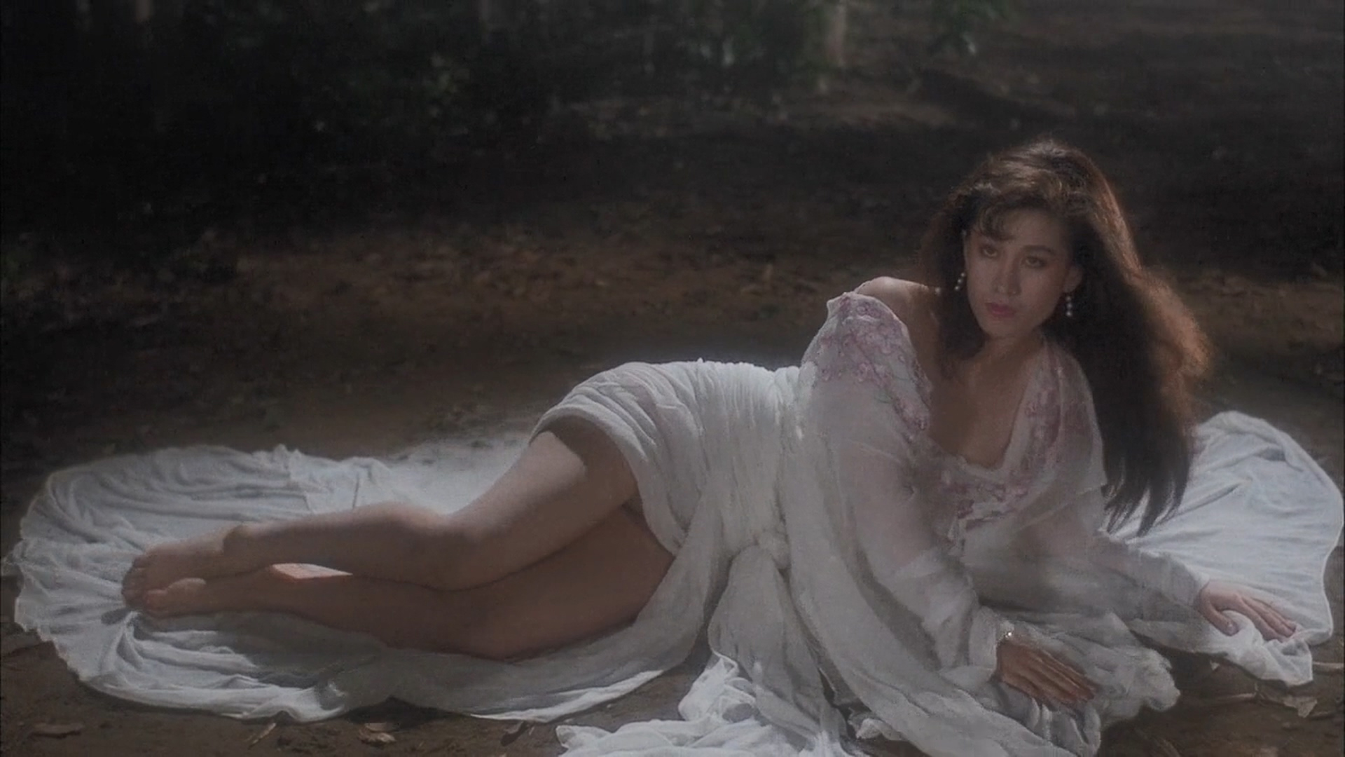 《僵尸叔叔》僵尸破棺而出 大开杀戒