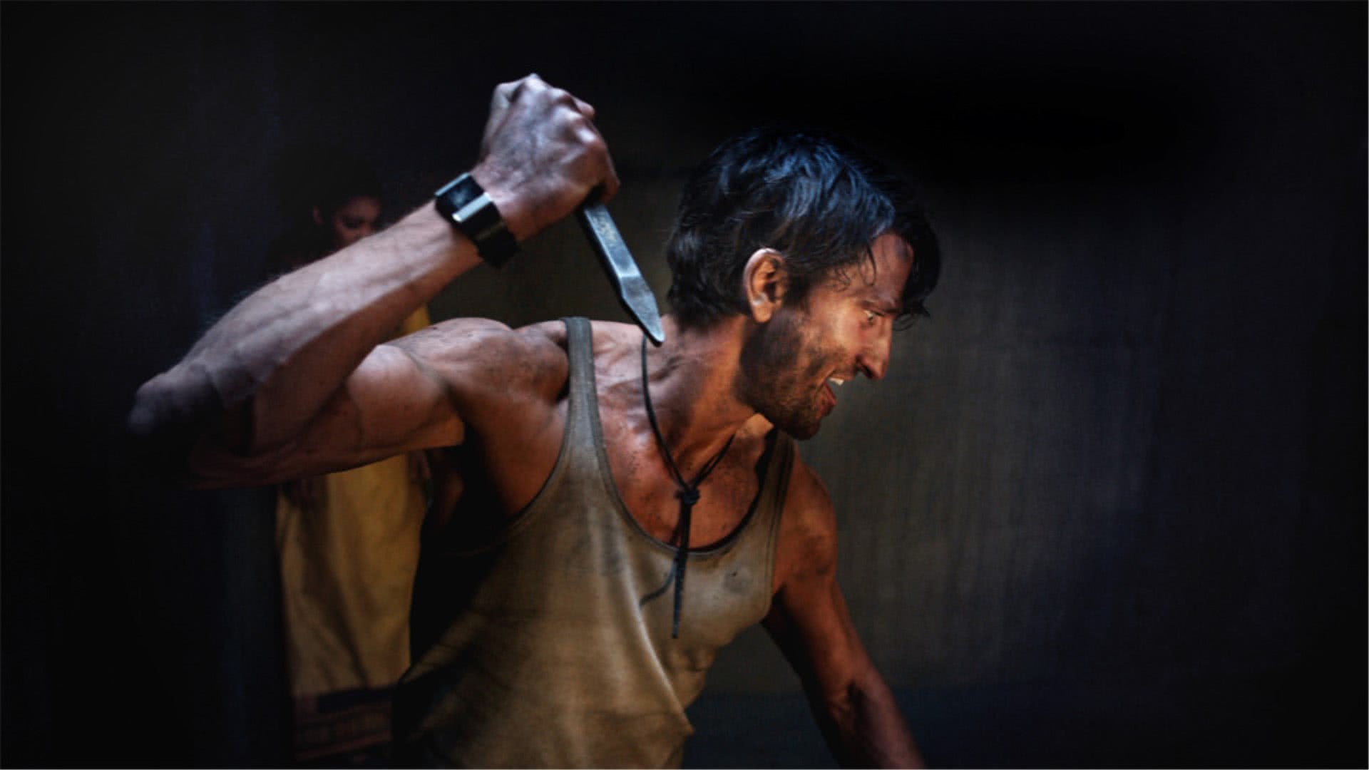 一部密室逃脱电影《铁门》小伙逃出密室后,居然来到世外桃源!