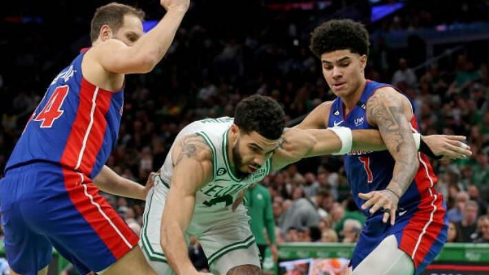 TOP时刻_Top系列：16日NBA最佳时刻_Top系列：16日NBA最佳时刻_16日NBA十佳球塔图姆胯下运球瞒天过海莫兰特潇洒背传_高清 ...