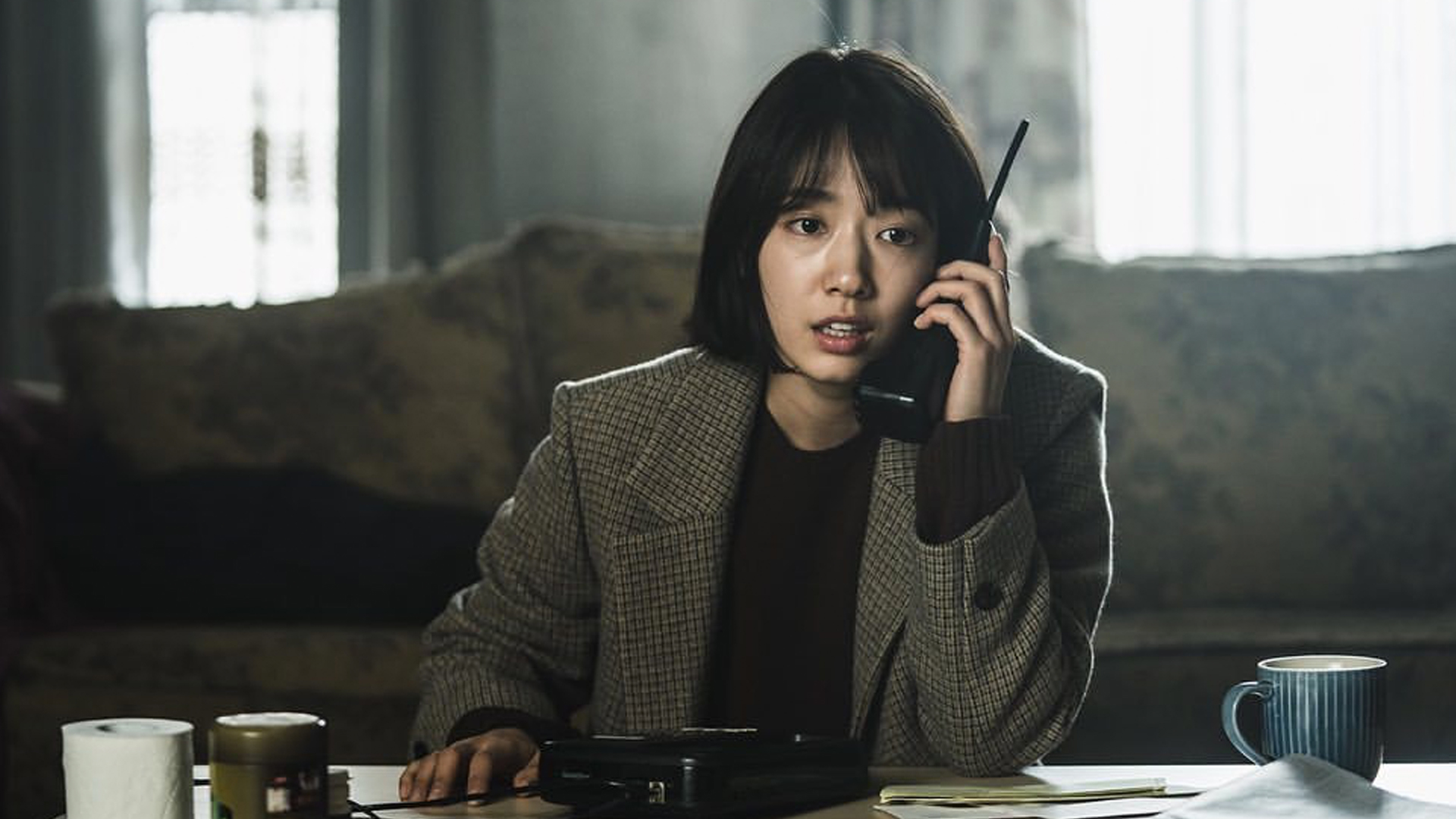 炸了!2020韩国悬疑烧脑片,一场间隔20年的危险游戏《电话》