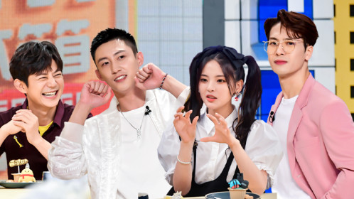 特约版第10期:杨超越调侃王嘉尔游戏等级低