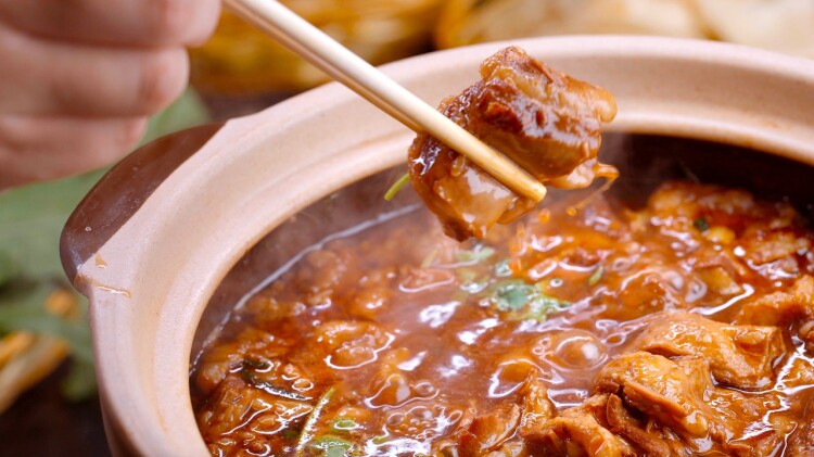 请旨嫁人后太子又争又抢的意外婚约