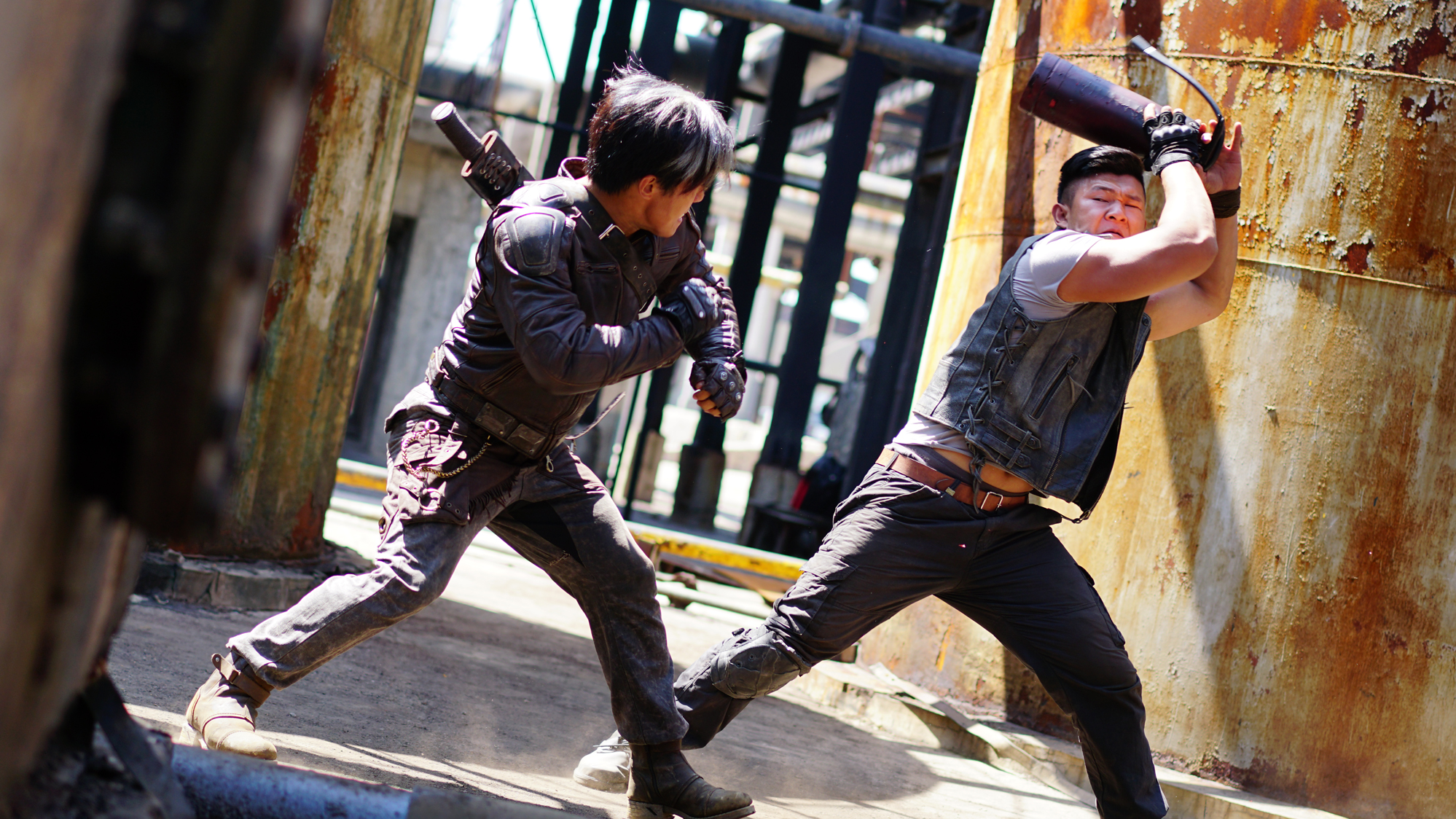 《铁甲狂猴2决战黎明》定档7.3岳松正义归来,热血铁拳狂者无敌!