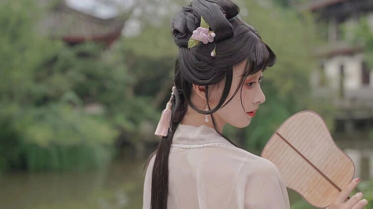 【天地游客】揭开这款游戏的神秘面纱：一个全新的虚拟世界