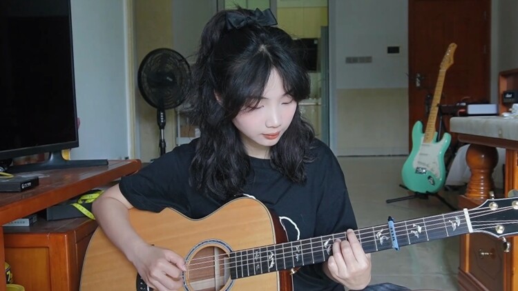 误拆快递发现上司秘密