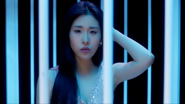 遗嘱曝光后全城都怒了——隐藏的秘密逐步揭晓