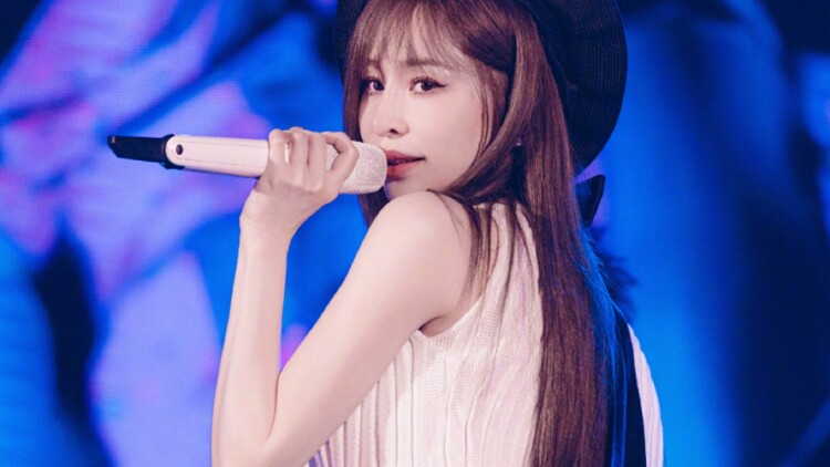 风雪压我两三年