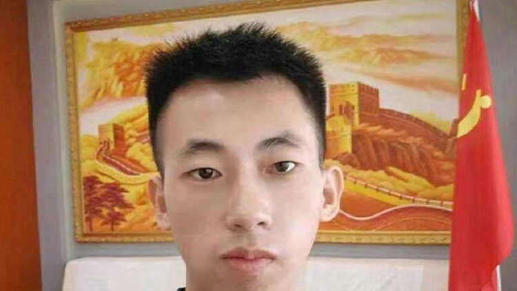 《梅花香自苦寒来》人际关系与信任考验