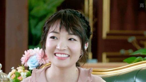 未见钟情崔佳琪直言爱艺术范大叔母亲连线场内严格把关