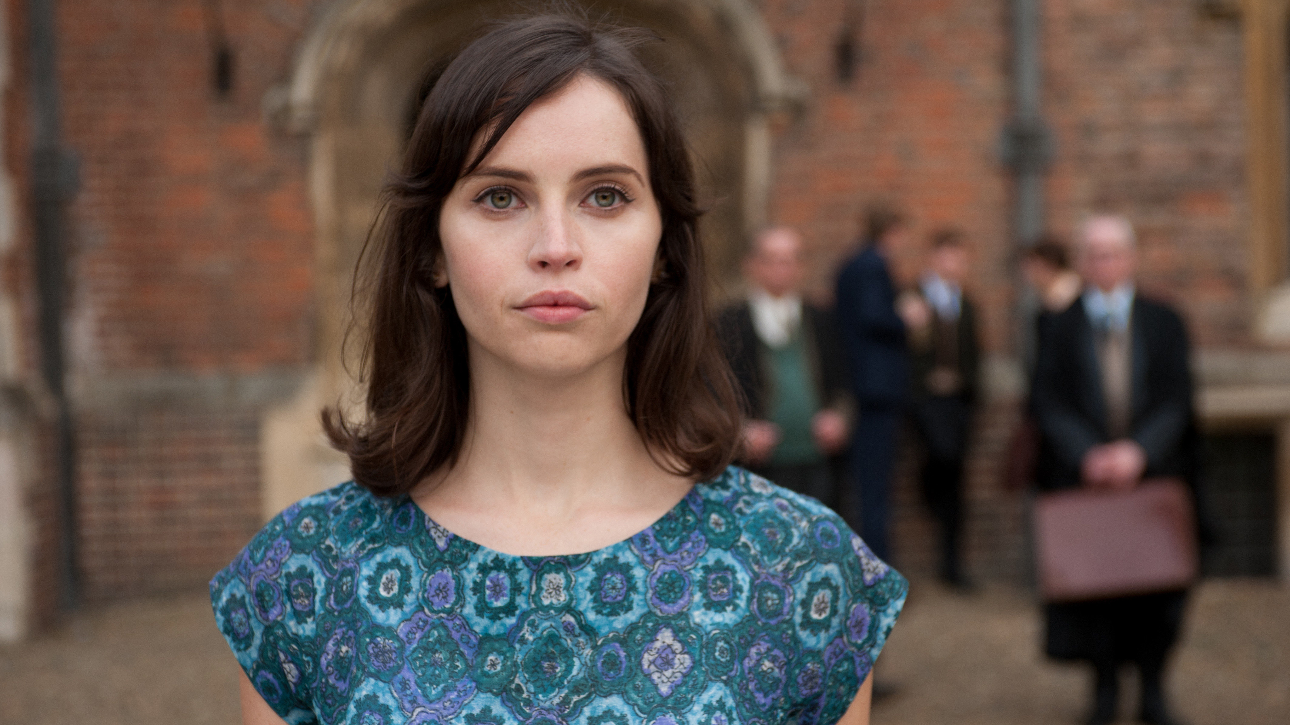 8分 / 付费 / 传记 剧情 爱情 主演 埃迪·雷德梅恩 菲丽希缇·琼斯