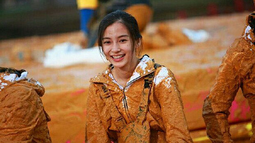 《综艺大爆炸》  baby录节目致手指骨折,吴亦凡首度回应退团真相